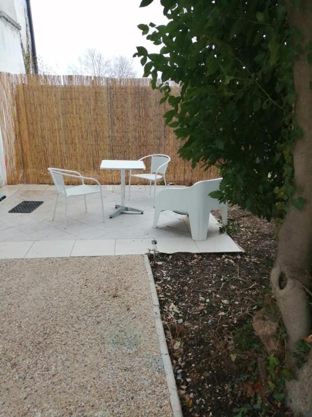 Appartement Tout Proche De Bourg-En-Bresse Peronnas Dış mekan fotoğraf